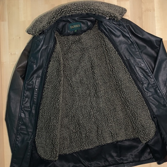 DANIER Leather Jacket w/ removable Sherpa insulation vest & collar - Picture 4 of 14